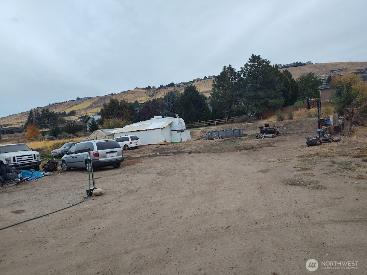 2213 N Baker Street, East Wenatchee, WA 98802