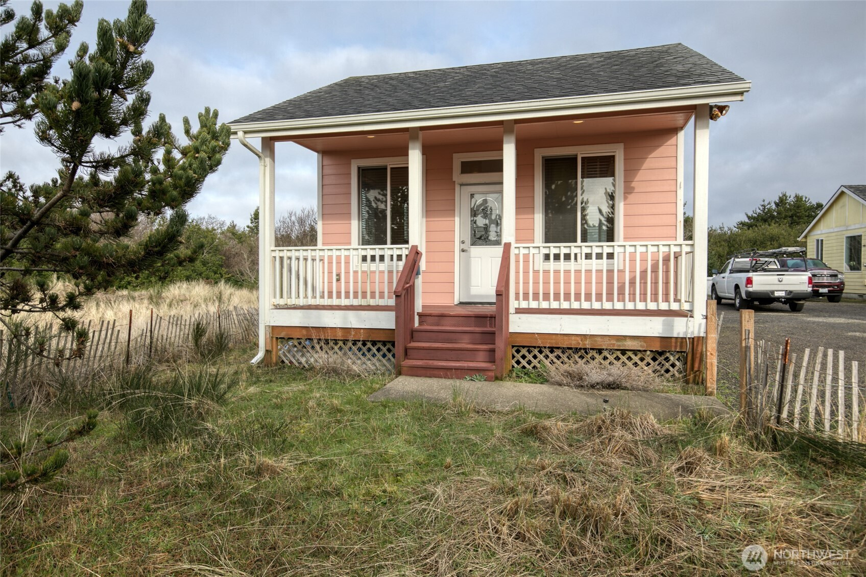 440 Marine View Drive SW, Ocean Shores, WA 98569