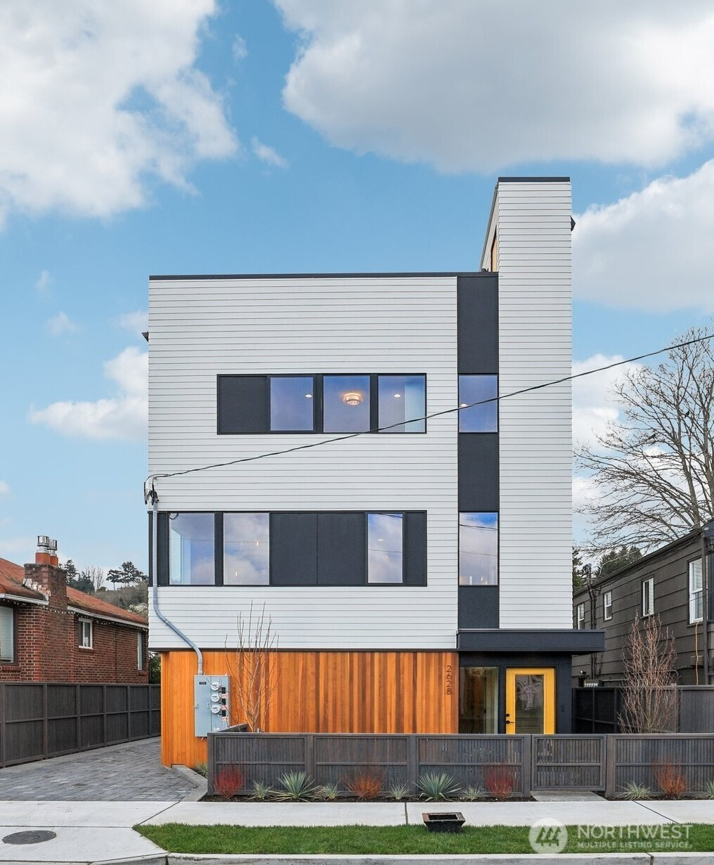 2628 58th Avenue SW, Seattle, WA 98116