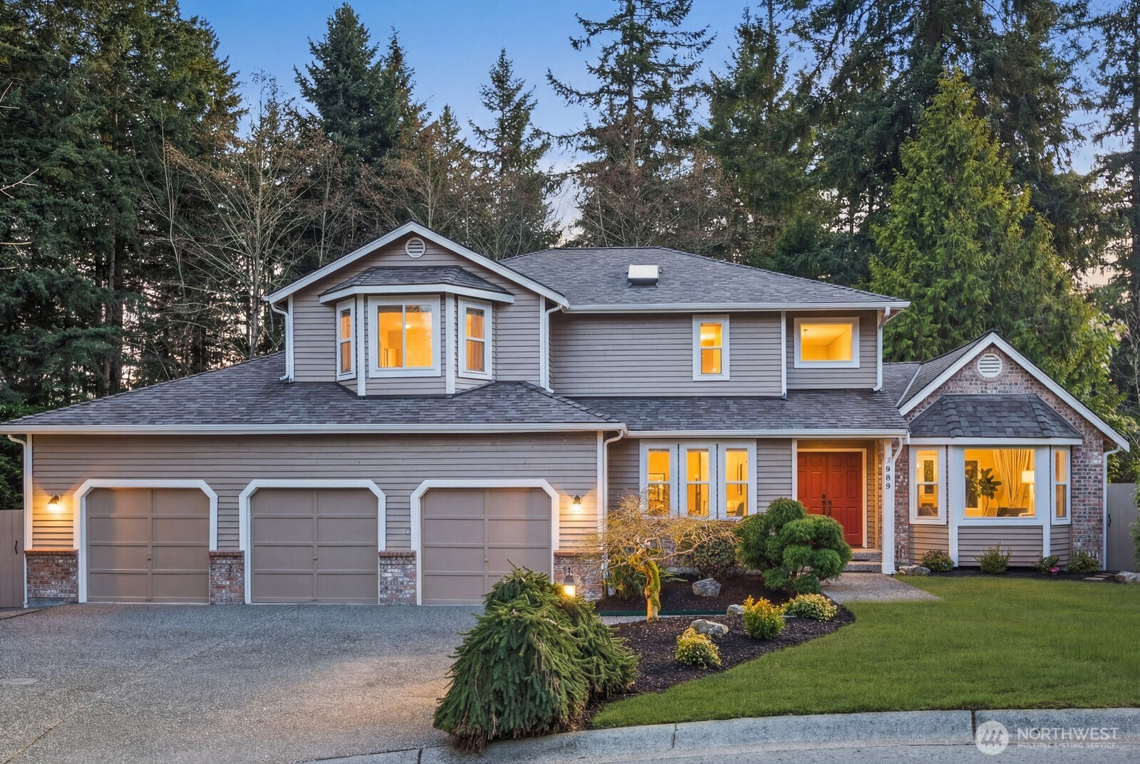 904 187th Place SW, Lynnwood, WA 98036