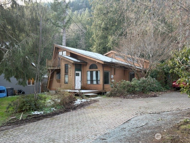 389 Rainbow Drive, Sedro Woolley, WA 98284