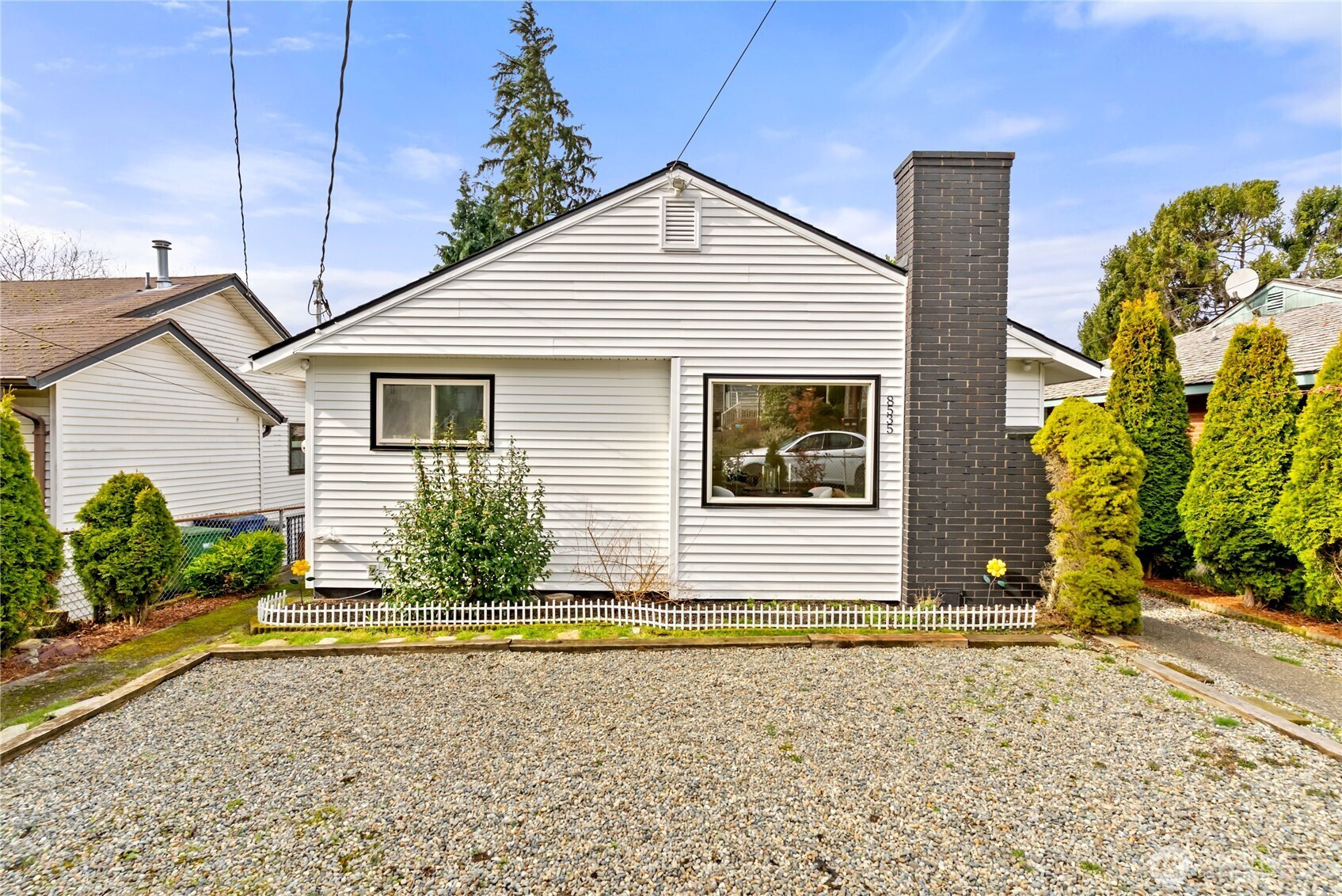 8535 16th Avenue NW, Seattle, WA 98117