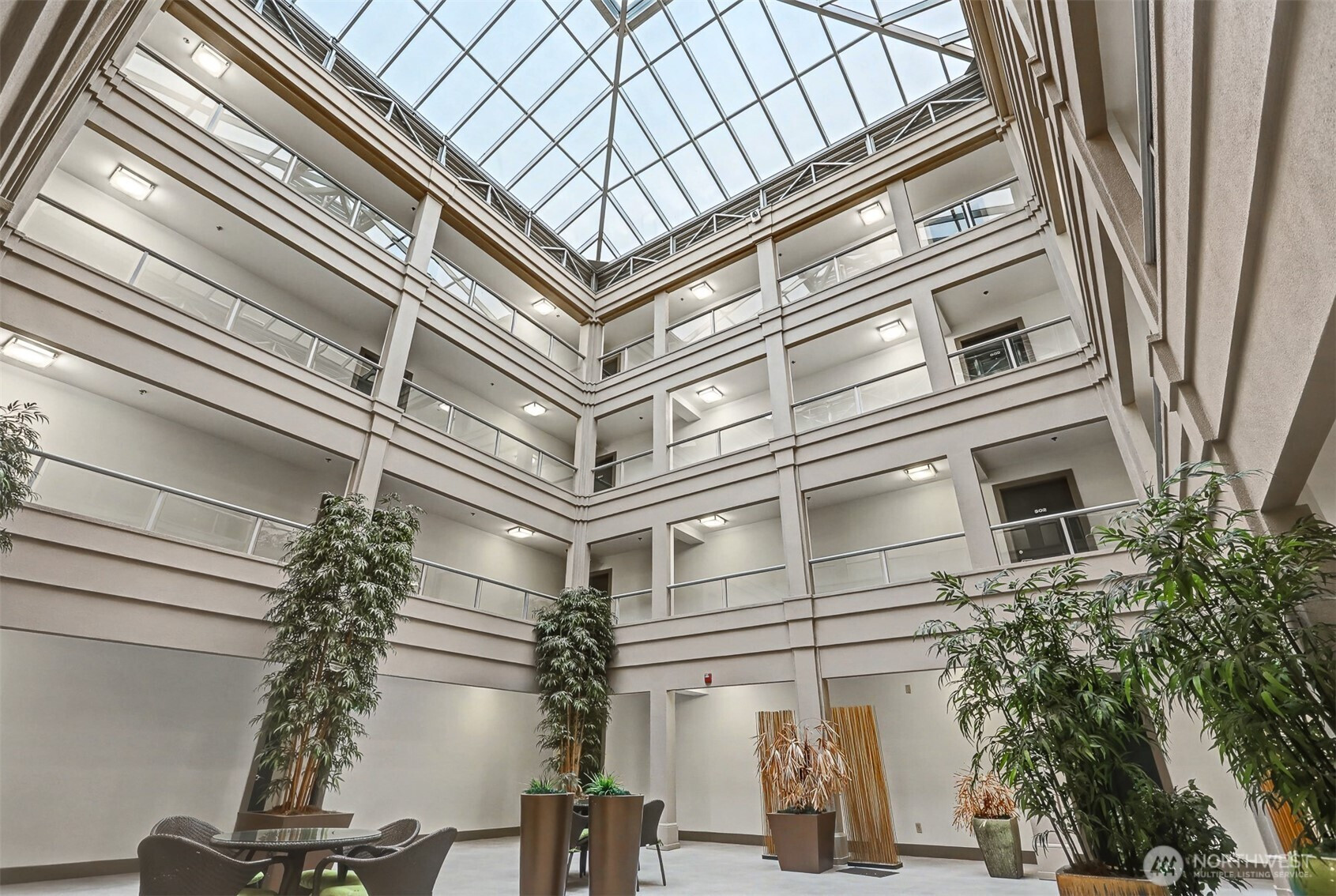 500 5th Ave W, Seattle, WA 98119