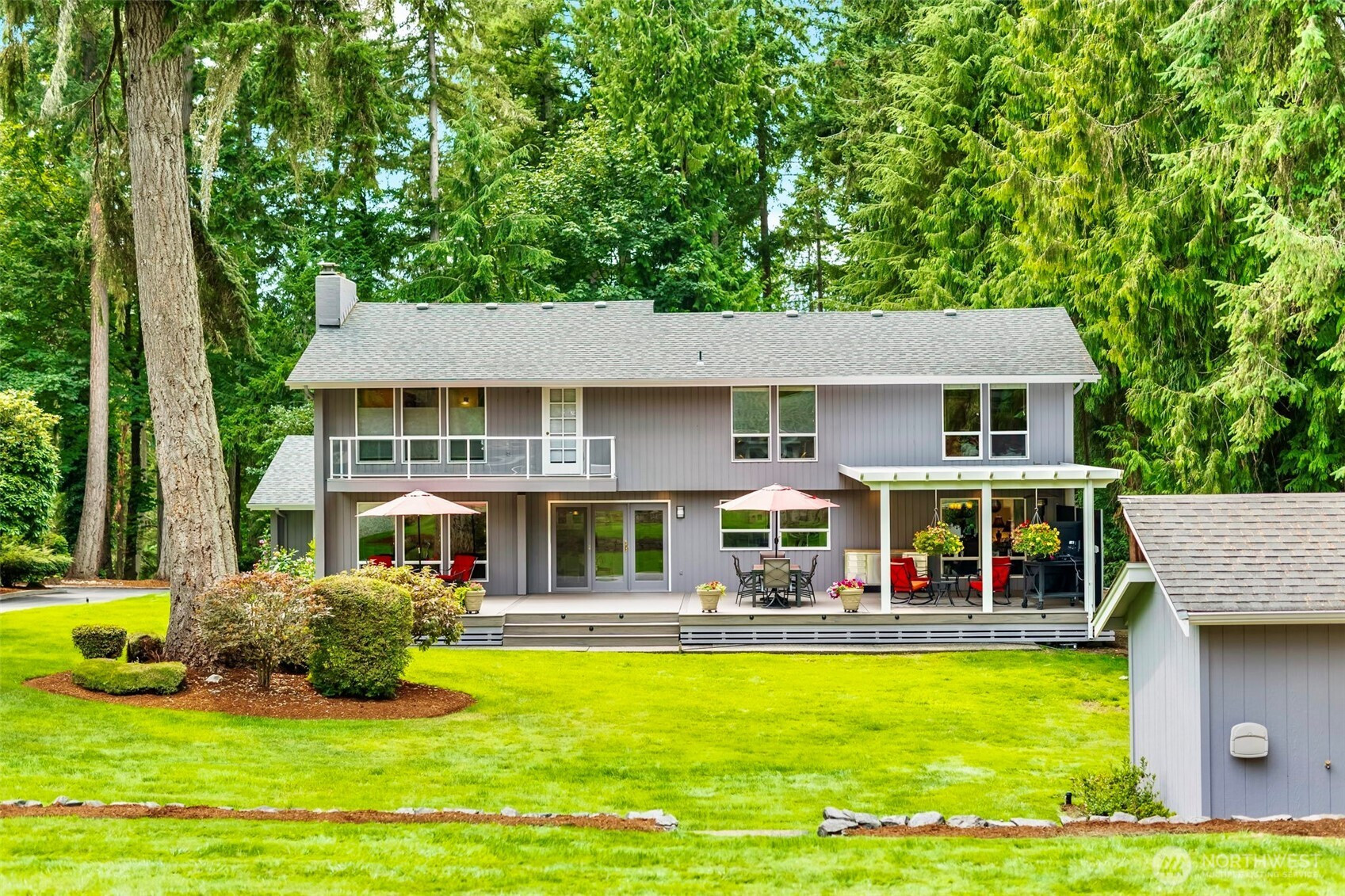 407 Point Fosdick Drive NW, Gig Harbor, WA 98335