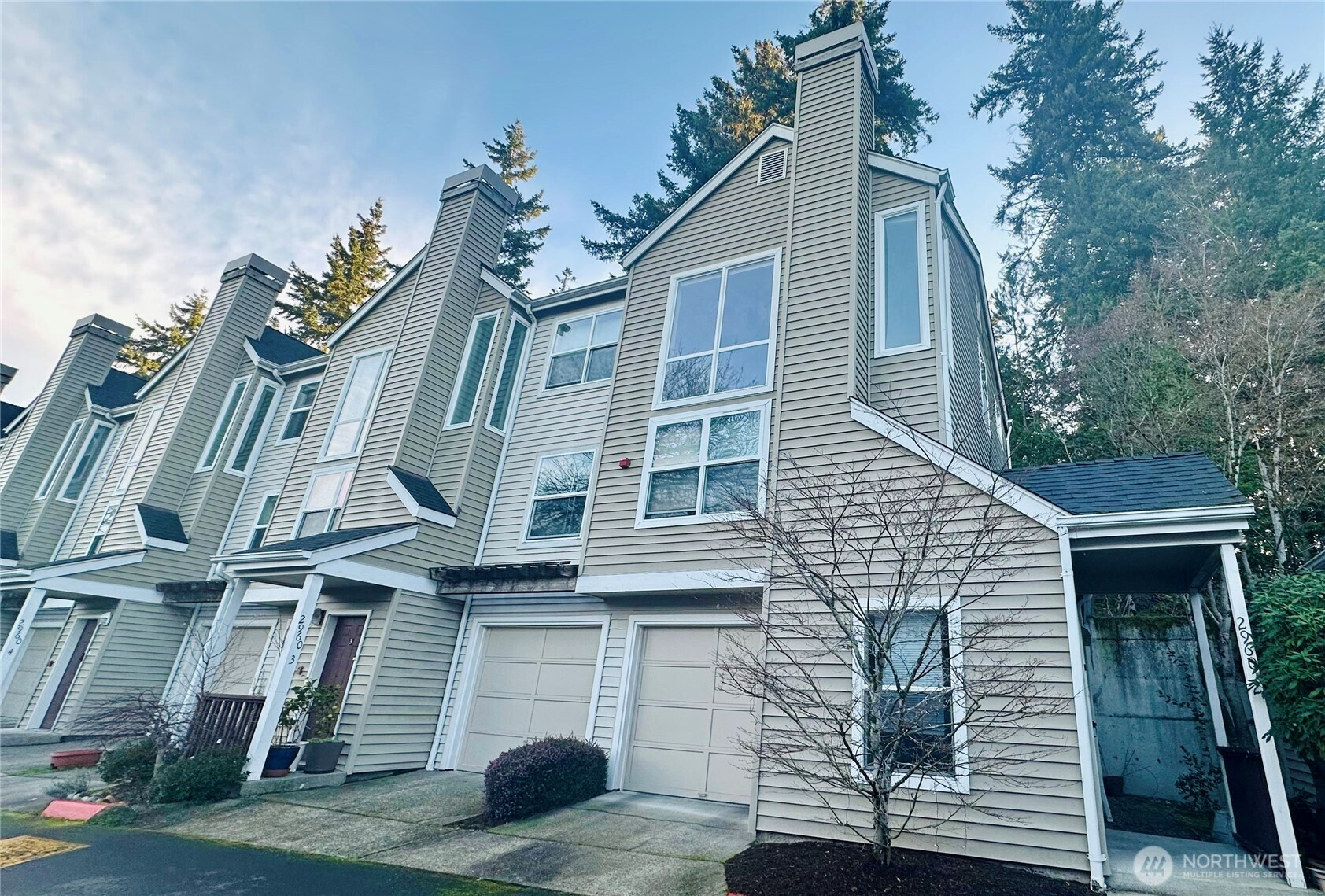 2960 142nd Place SE, Bellevue, WA 98007