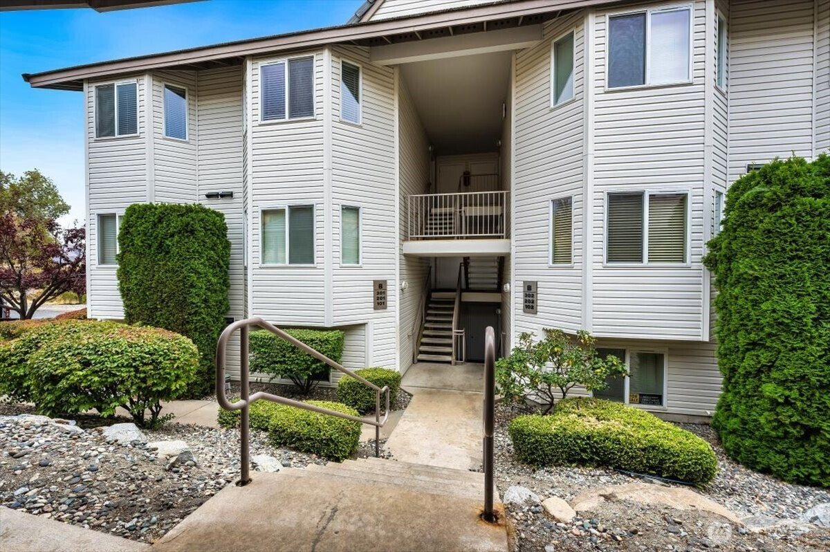 808 W Manson Highway, Chelan, WA 98816