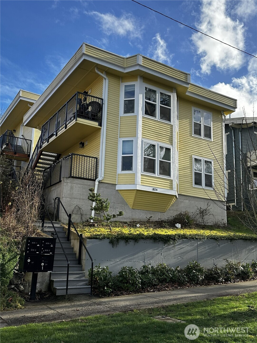 826 N Garden Street, Bellingham, WA 98225