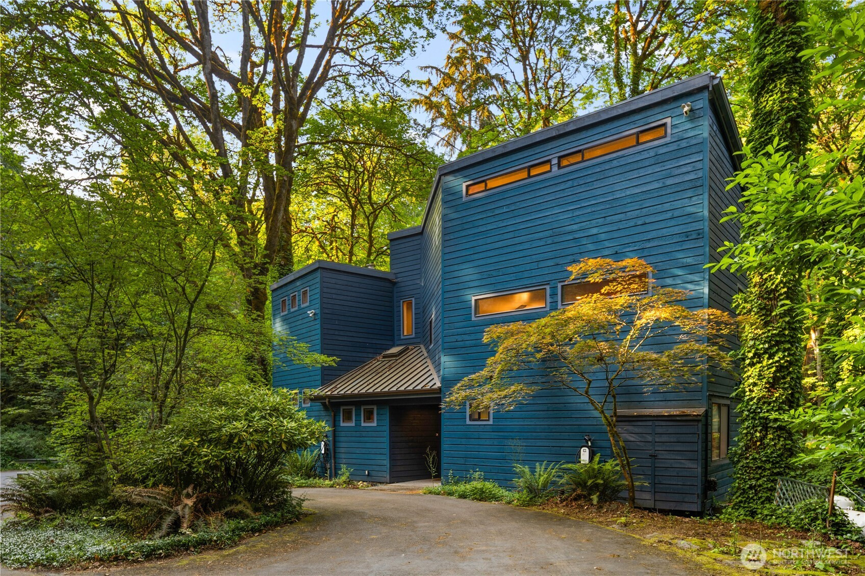 6520 E Mercer Way, Mercer Island, WA 98040