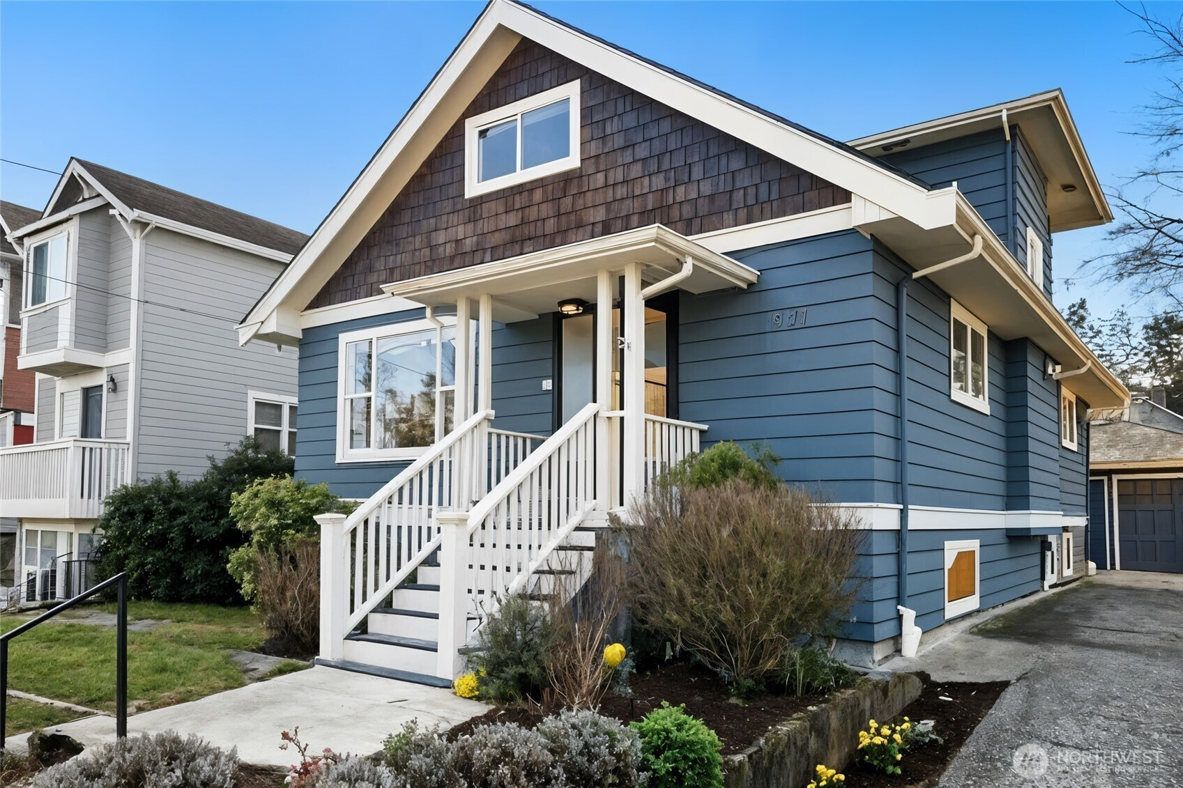 7041 14th Avenue NW, Seattle, WA 98117