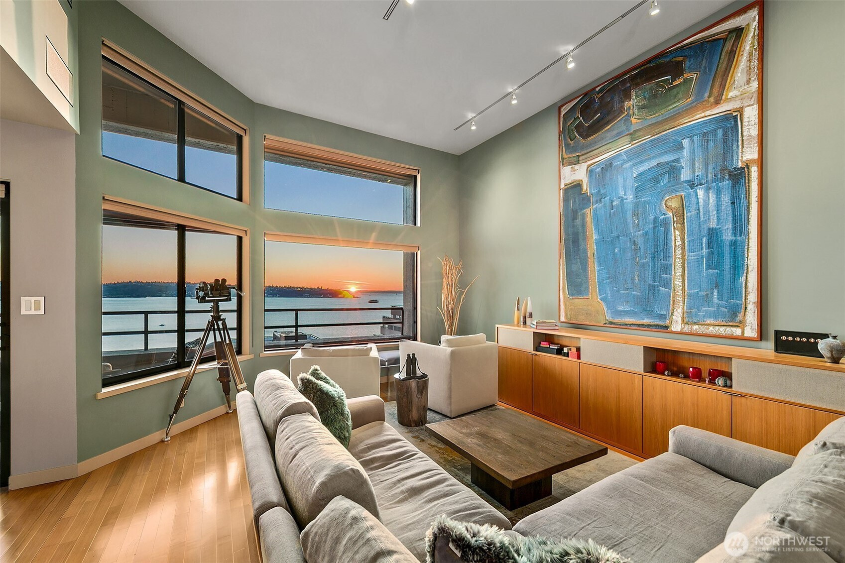 2021 1st Avenue, Seattle, WA 98121