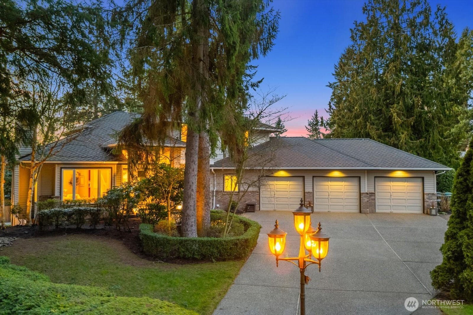 22532 88th Avenue W, Edmonds, WA 98026