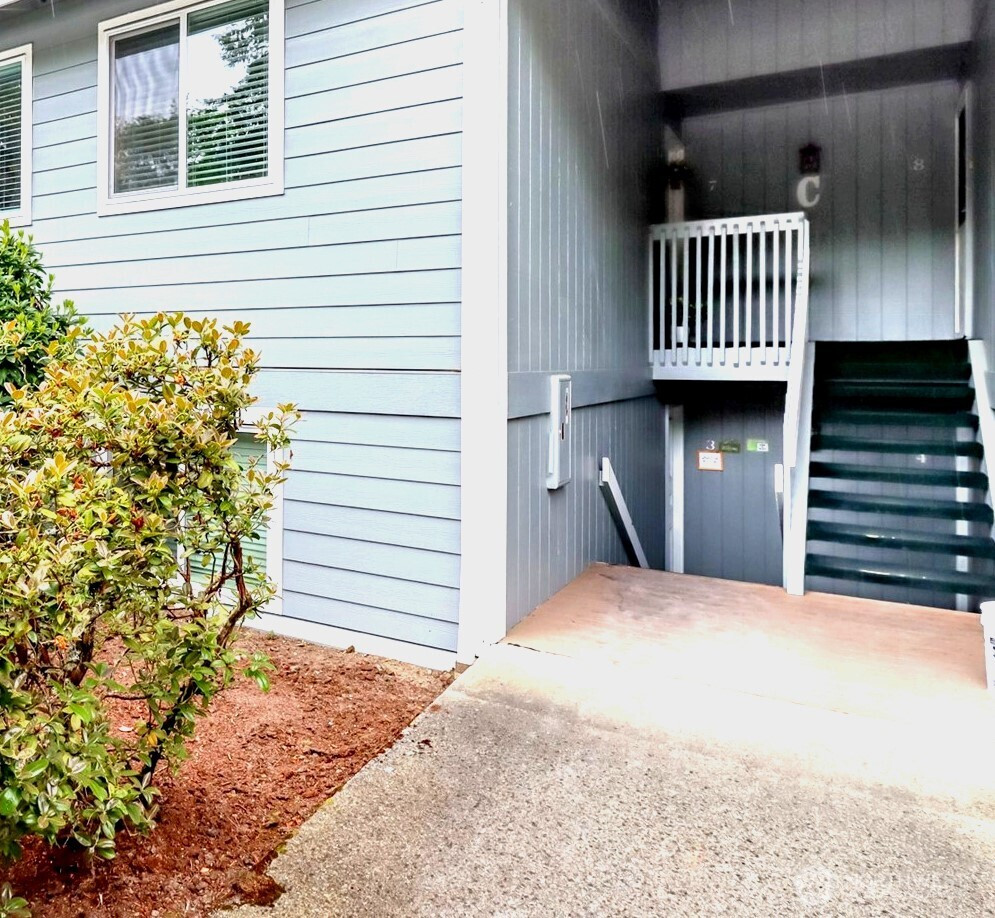 2949 Mile Hill Drive SE, Port Orchard, WA 98366