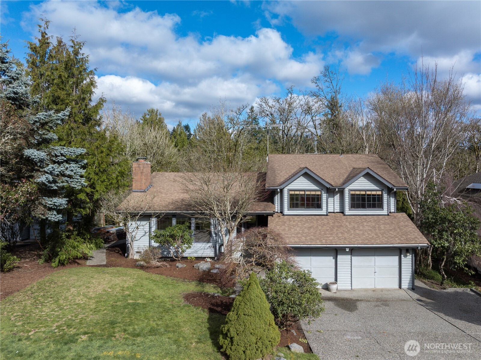 21803 Oak Way, Brier, WA 98036