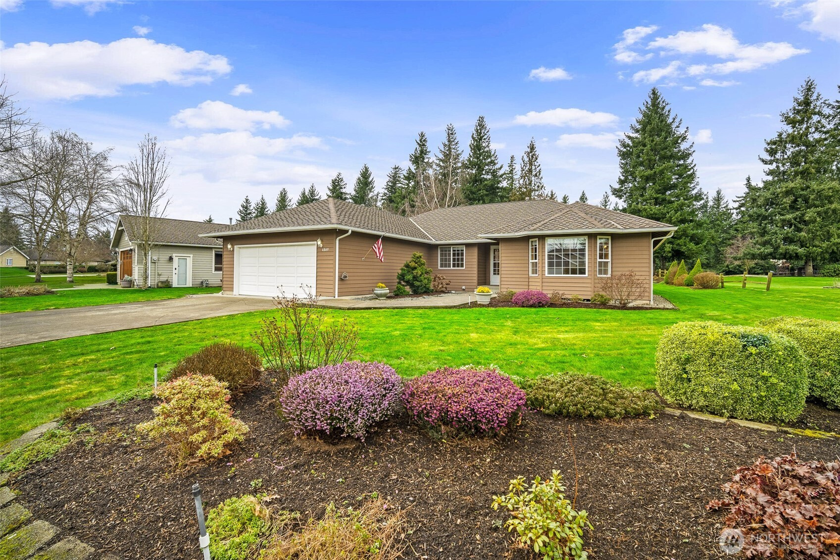6849 Raspberry Drive, Everson, WA 98247