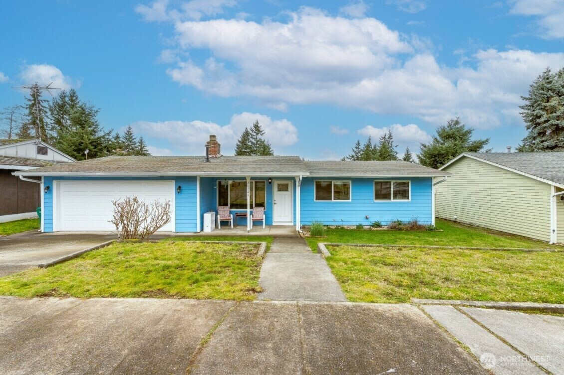 30127 10th Avenue S, Federal Way, WA 98003