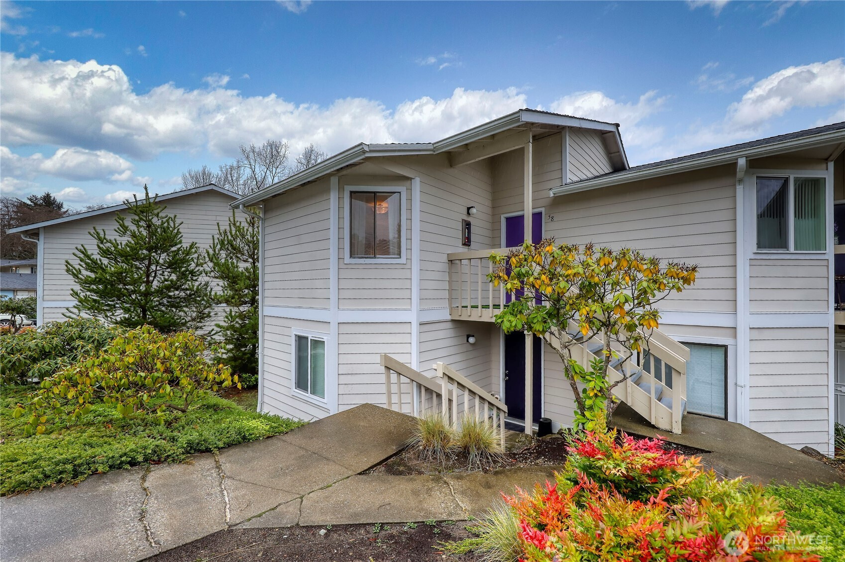 19764 3rd Avenue NW, Poulsbo, WA 98370