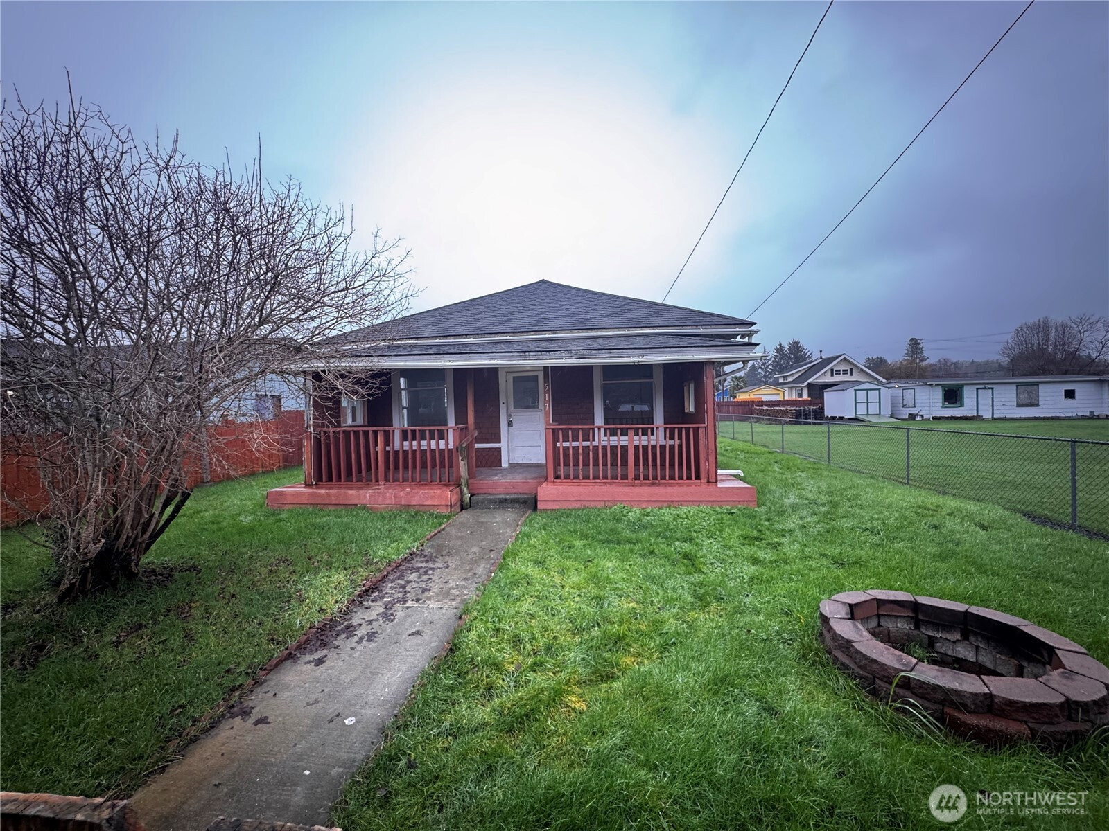 517 Water Street, South Bend, WA 98586