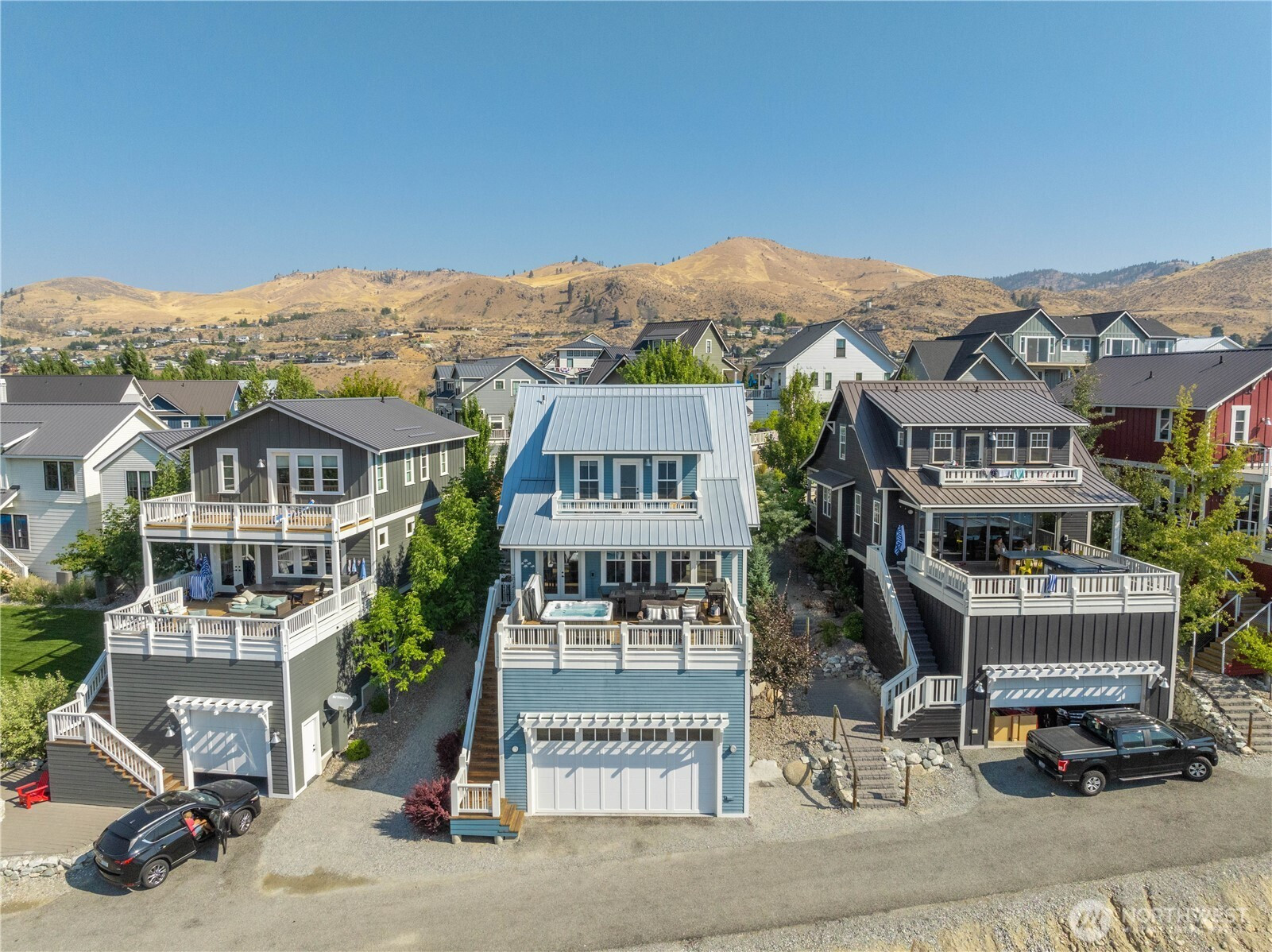 326 Porcupine Lane, Chelan, WA 98816