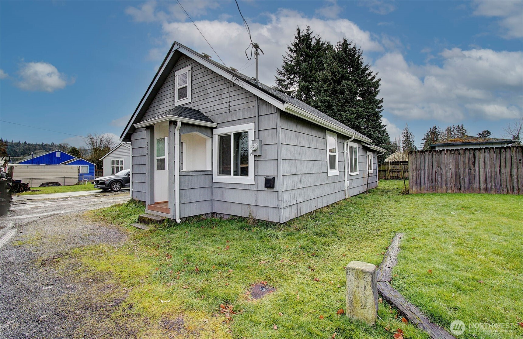 816 Coweeman Lane, Kelso, WA 98626