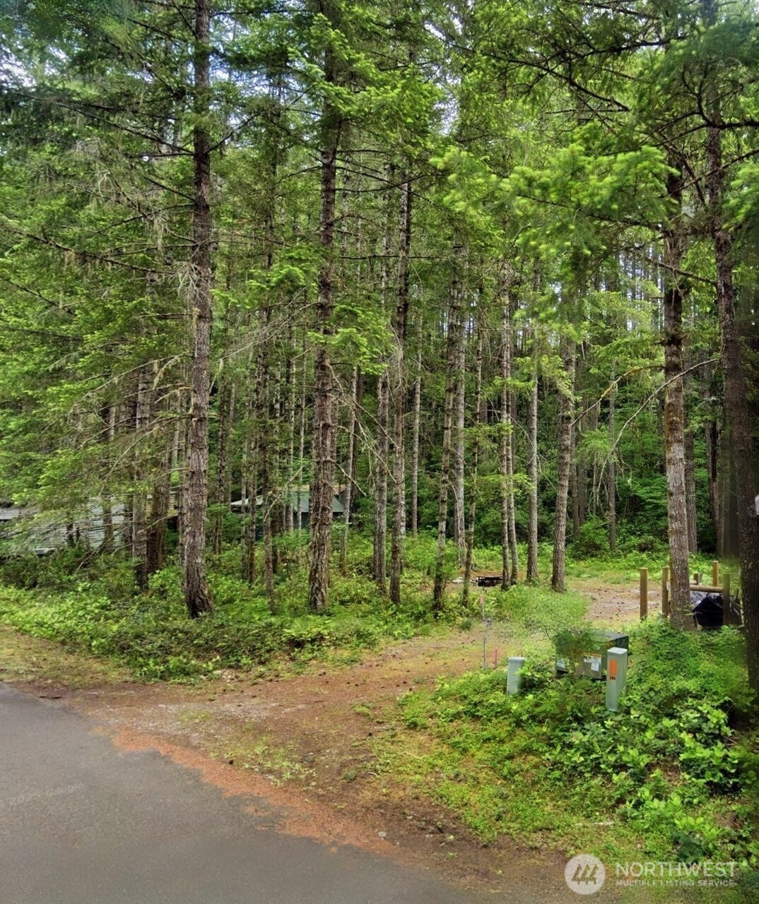 200 N Glenwood Road, Hoodsport, WA 98548