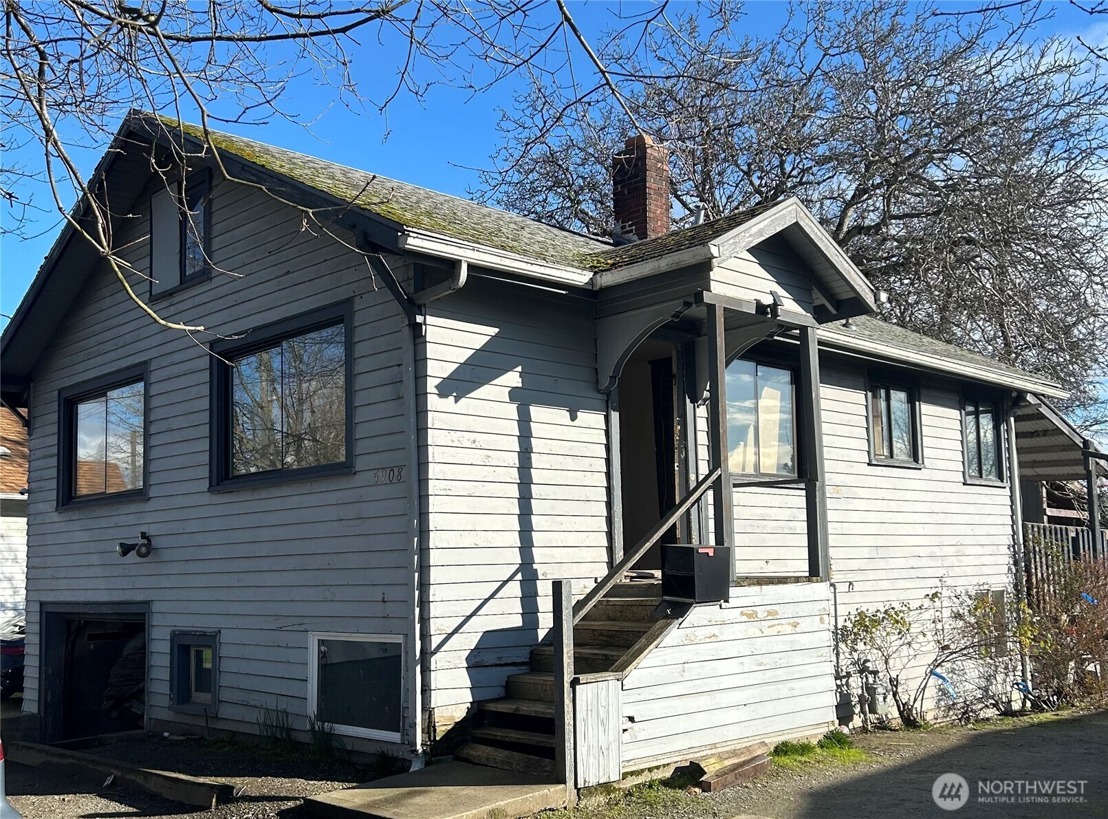 5908 Beacon Avenue S, Seattle, WA 98108