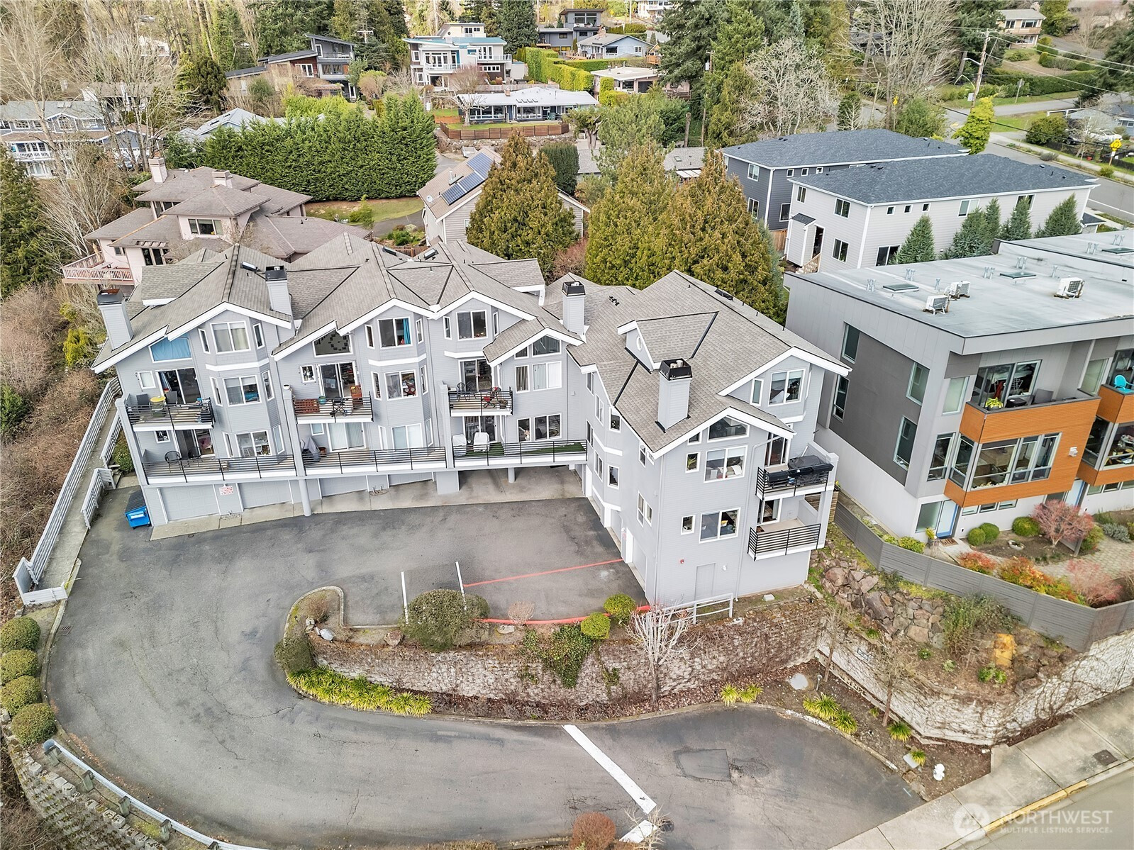 6100 NE 181st Street, Kenmore, WA 98028