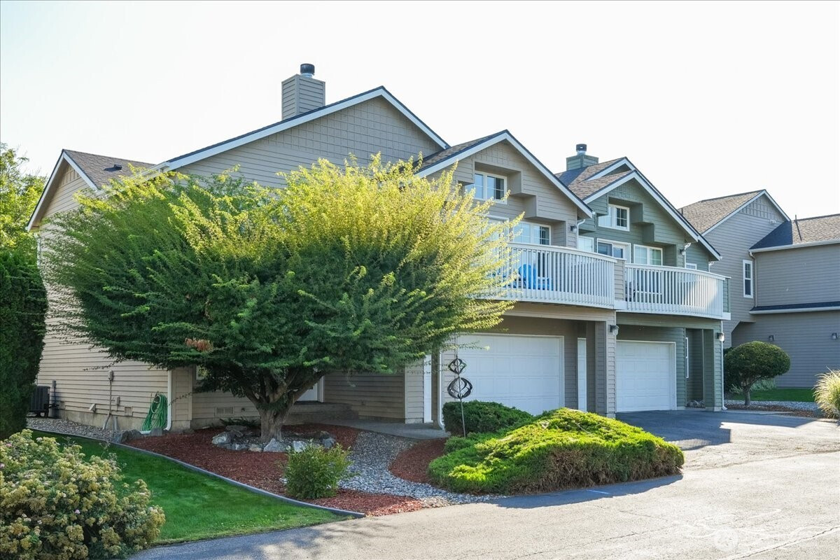 203 Parkway Drive, Manson, WA 98831