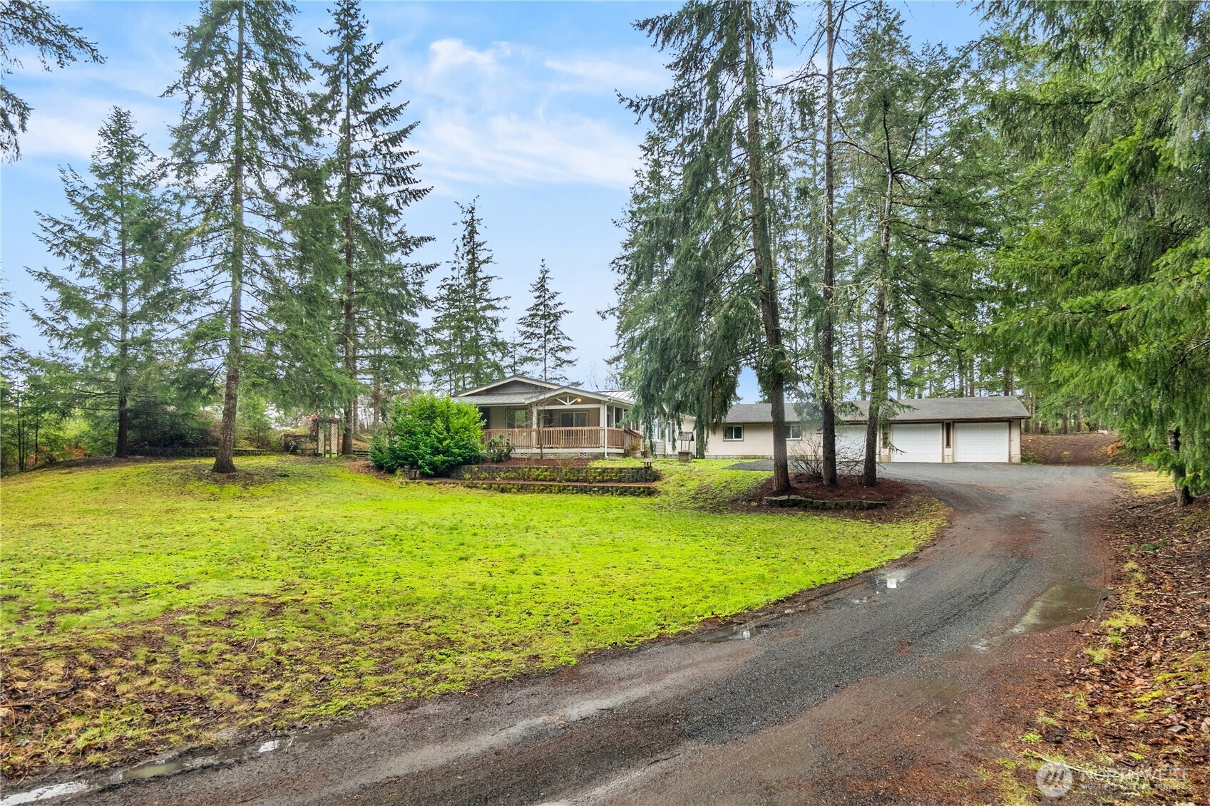 71 E Rhododendron Place, Shelton, WA 98584