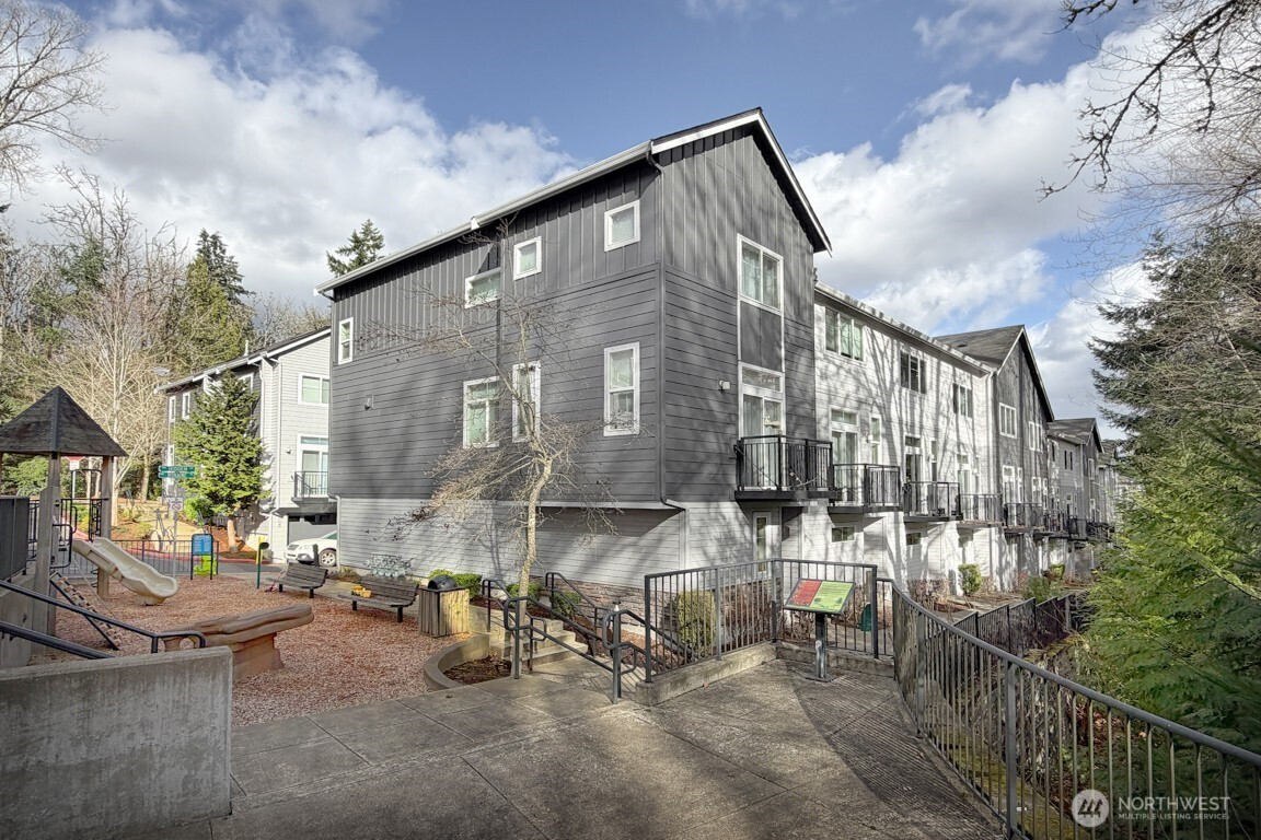 2181 NW Moraine Place, Issaquah, WA 98027