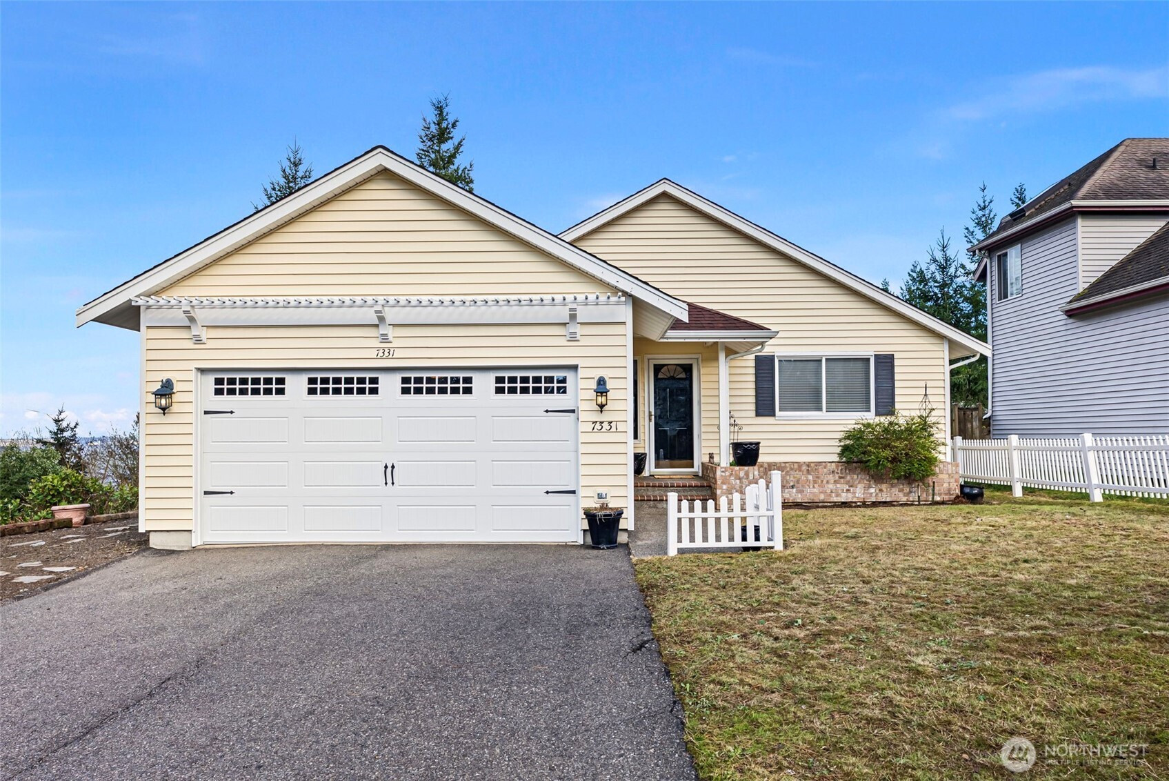 7331 E Center Street, Port Orchard, WA 98366