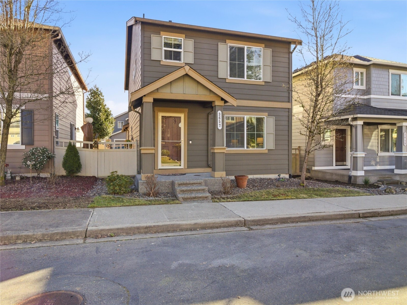 3657 London Loop NE, Lacey, WA 98516