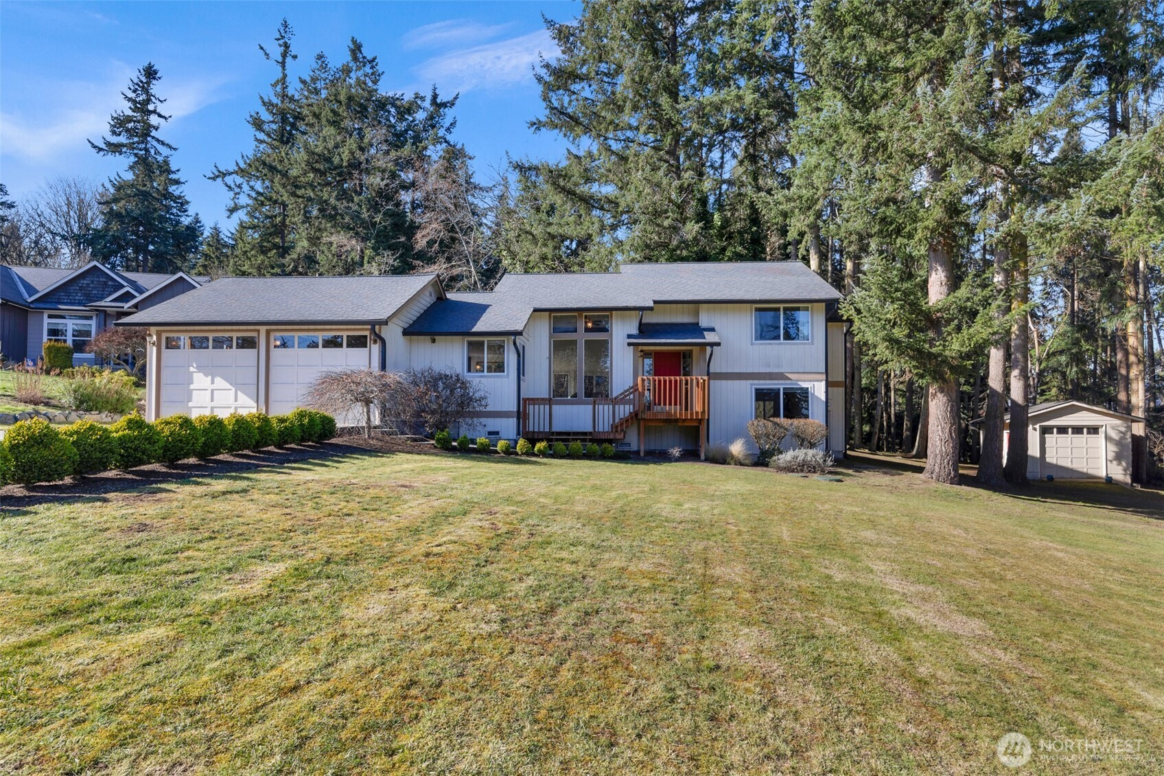 31 Arapaho Place, Camano Island, WA 98282