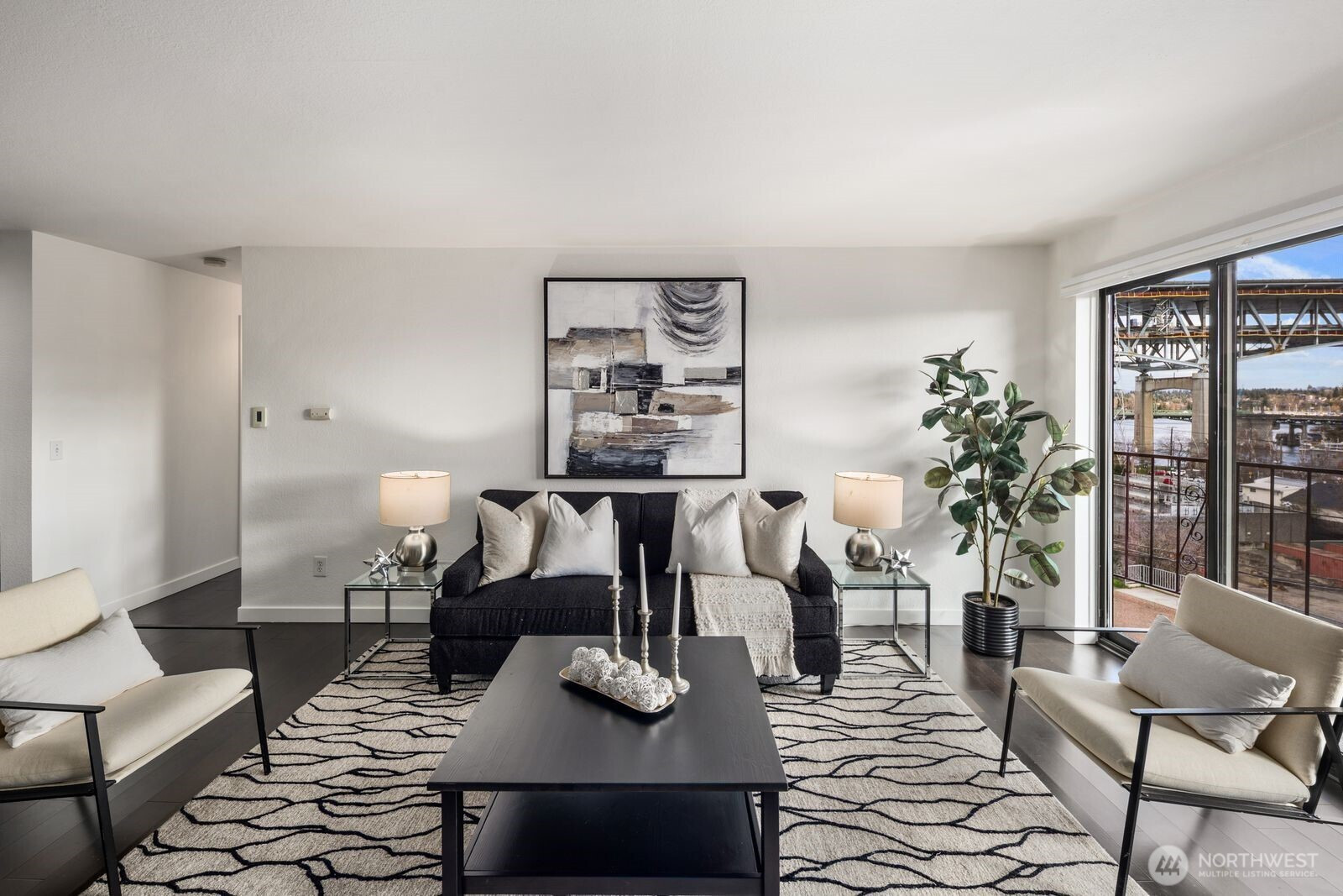 3905 4th Avenue NE, Seattle, WA 98105