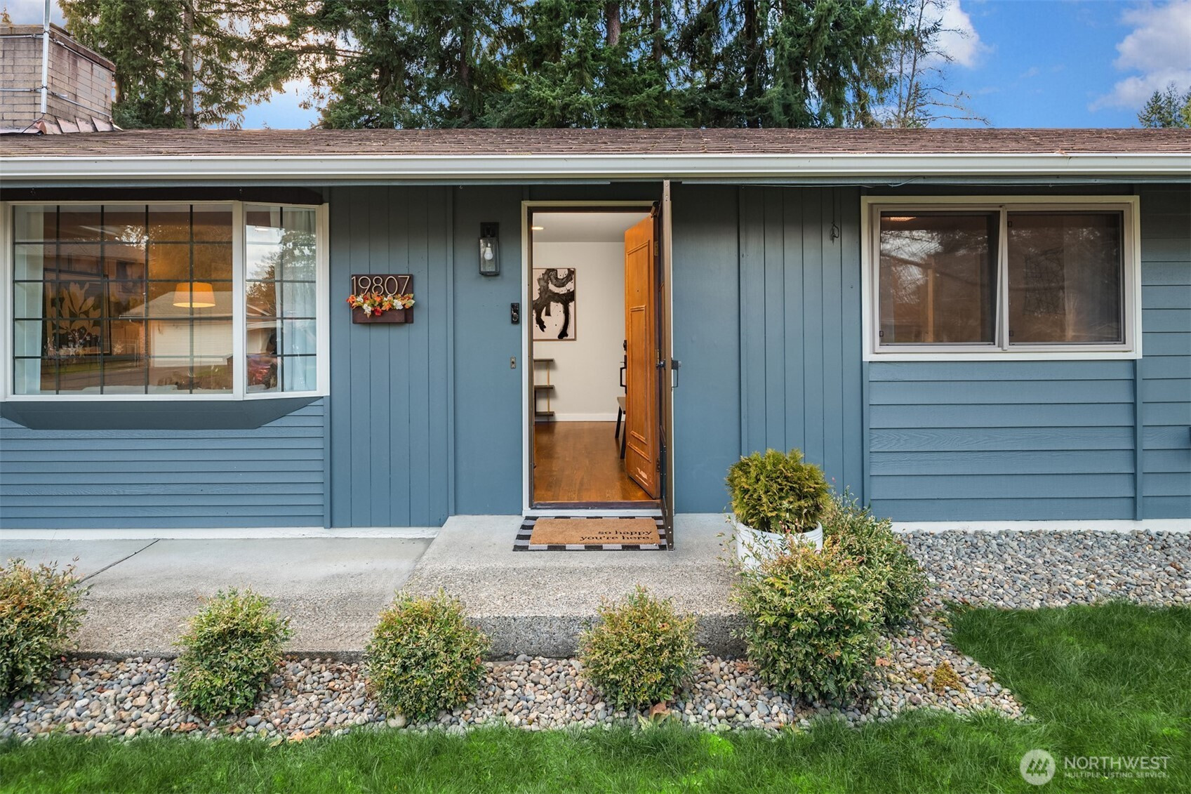 19807 10th Place S, Des Moines, WA 98148