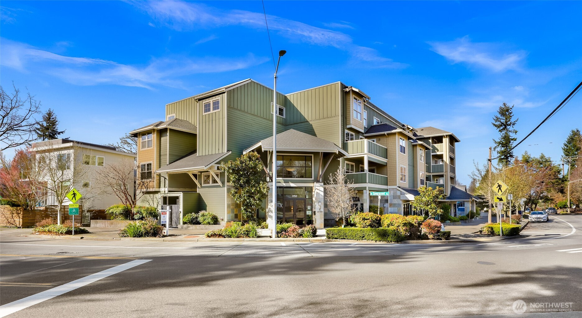 3150 W Government Way, Seattle, WA 98199