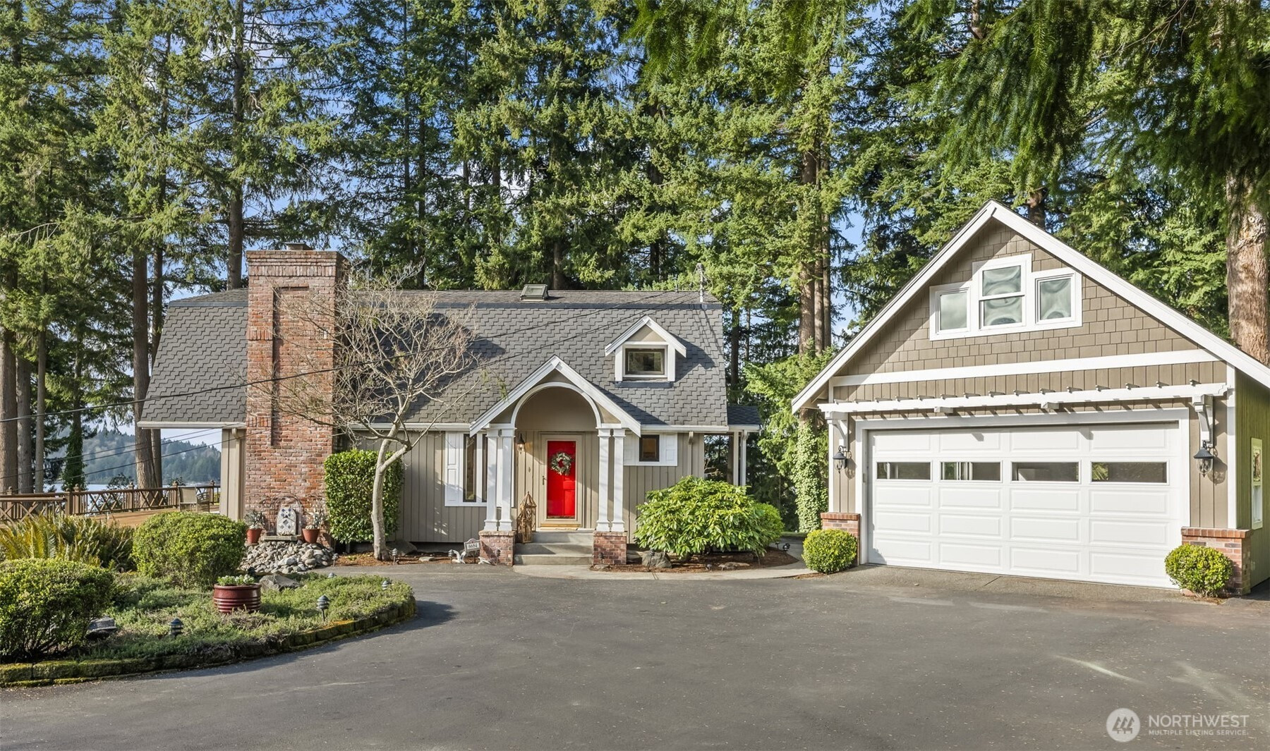 6684 Cromwell Beach Drive NW, Gig Harbor, WA 98335