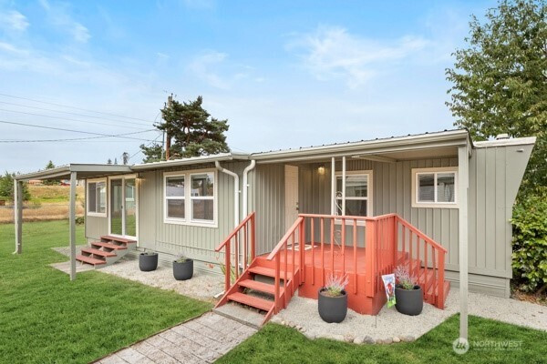 8915 Wilkensen Road SE, Yelm, WA 98597