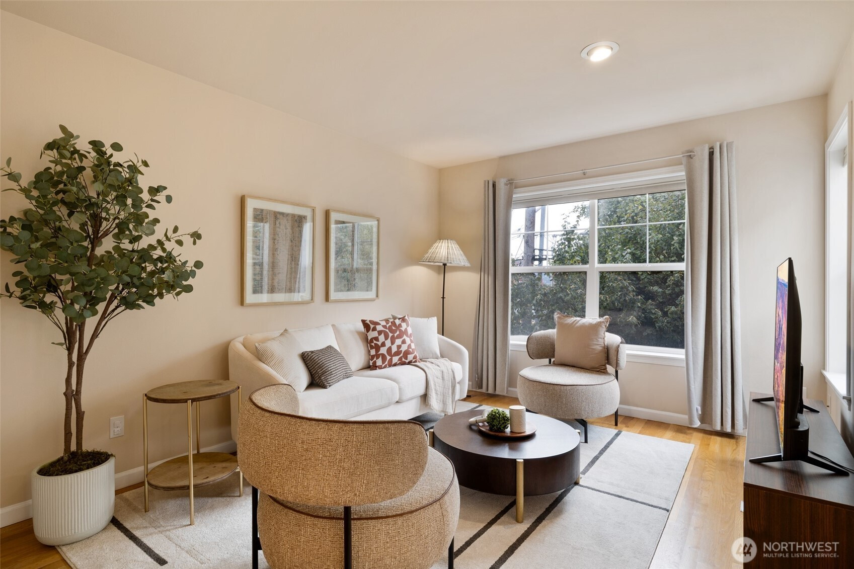 1512 NW 57th St, Seattle, WA 98107