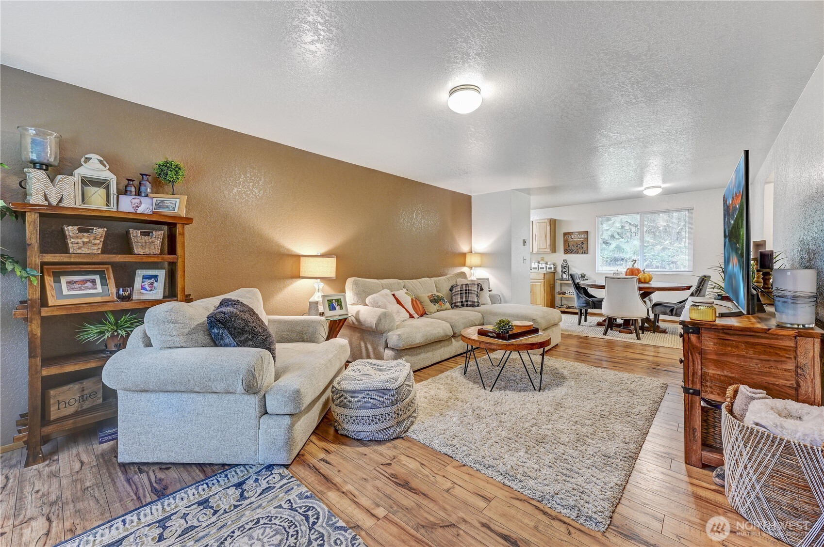 22423 95th Avenue SE, Woodinville, WA 98077