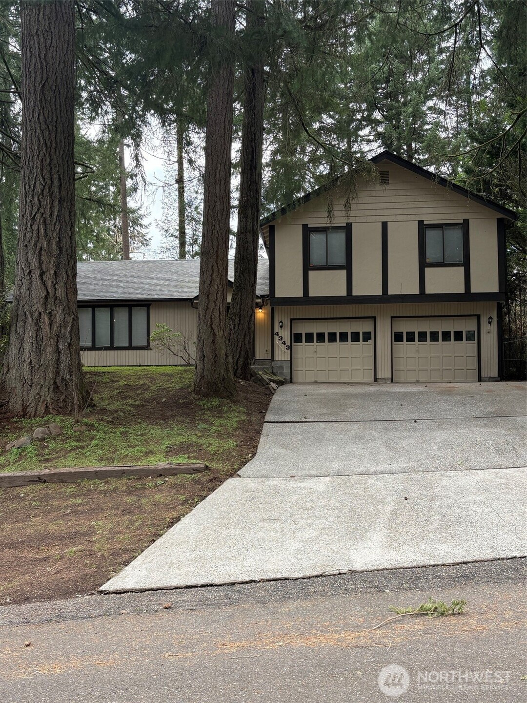 4343 Highline Drive SE, Olympia, WA 98501