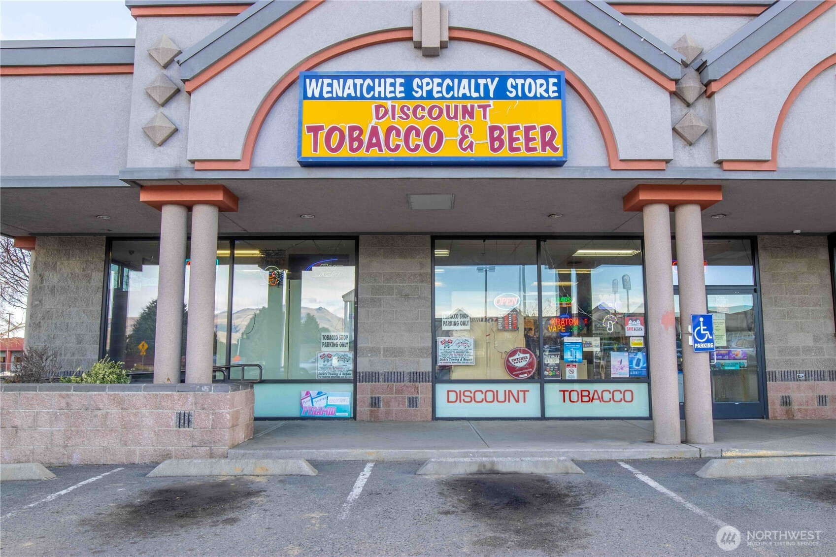 1210 N Wenatchee Avenue, Wenatchee, WA 98801