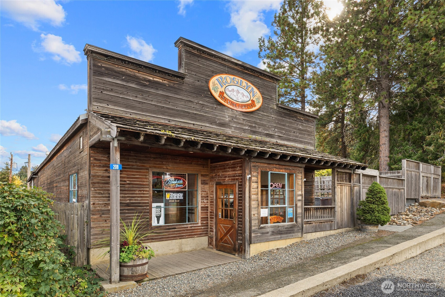 208 W Pennsylvania Avenue, Roslyn, WA 98941