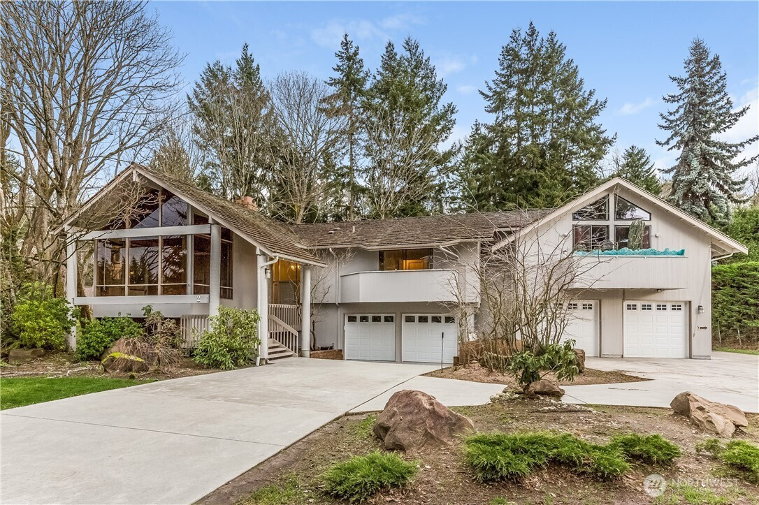 2 Cascade Key, Bellevue, WA 98006