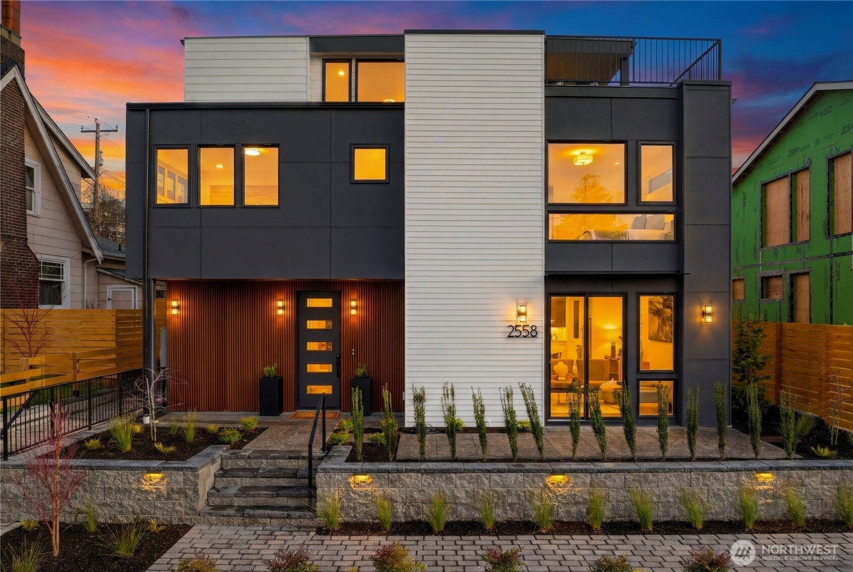 2558 30th Avenue W, Seattle, WA 98199