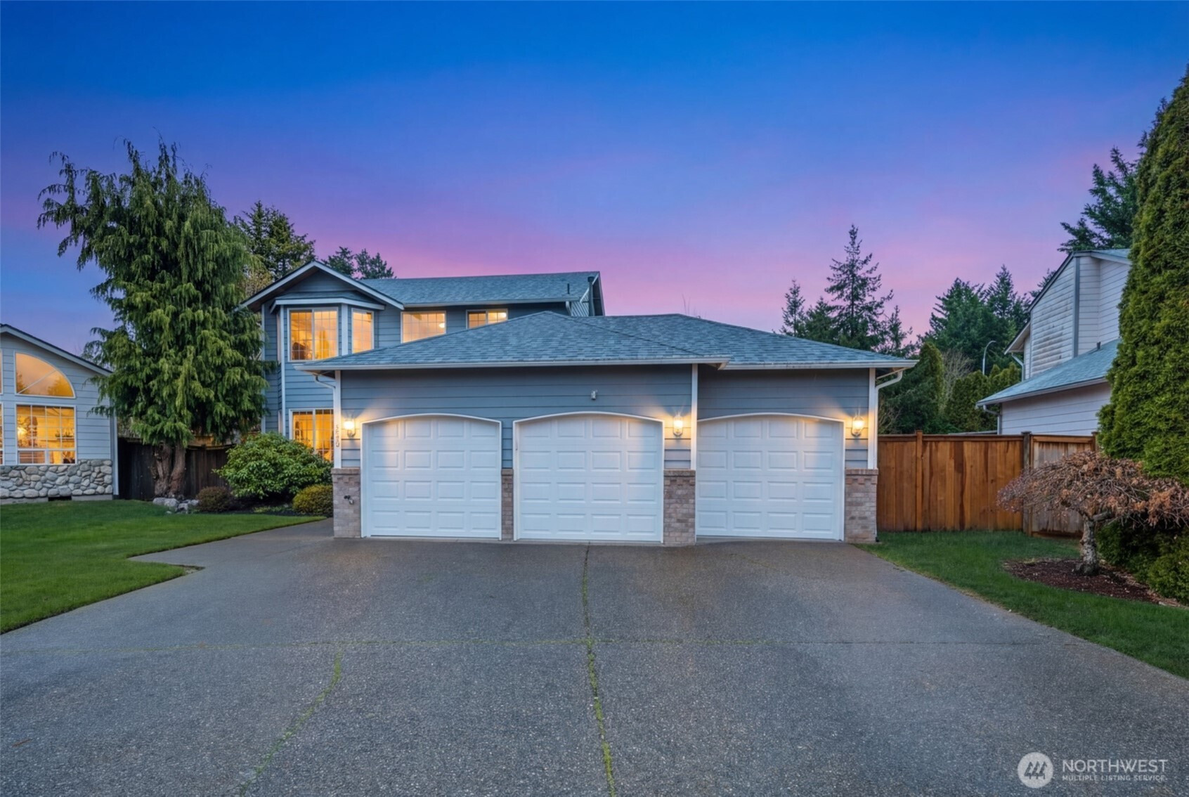 706 Bremerton Place NE, Renton, WA 98059