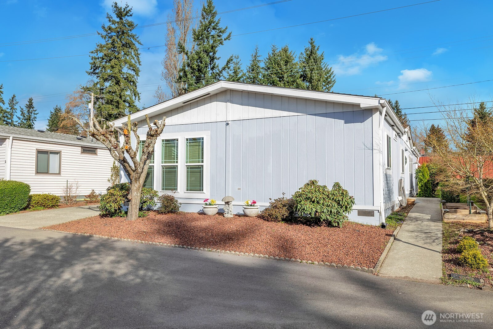 2611 S 288th Street, Federal Way, WA 98003