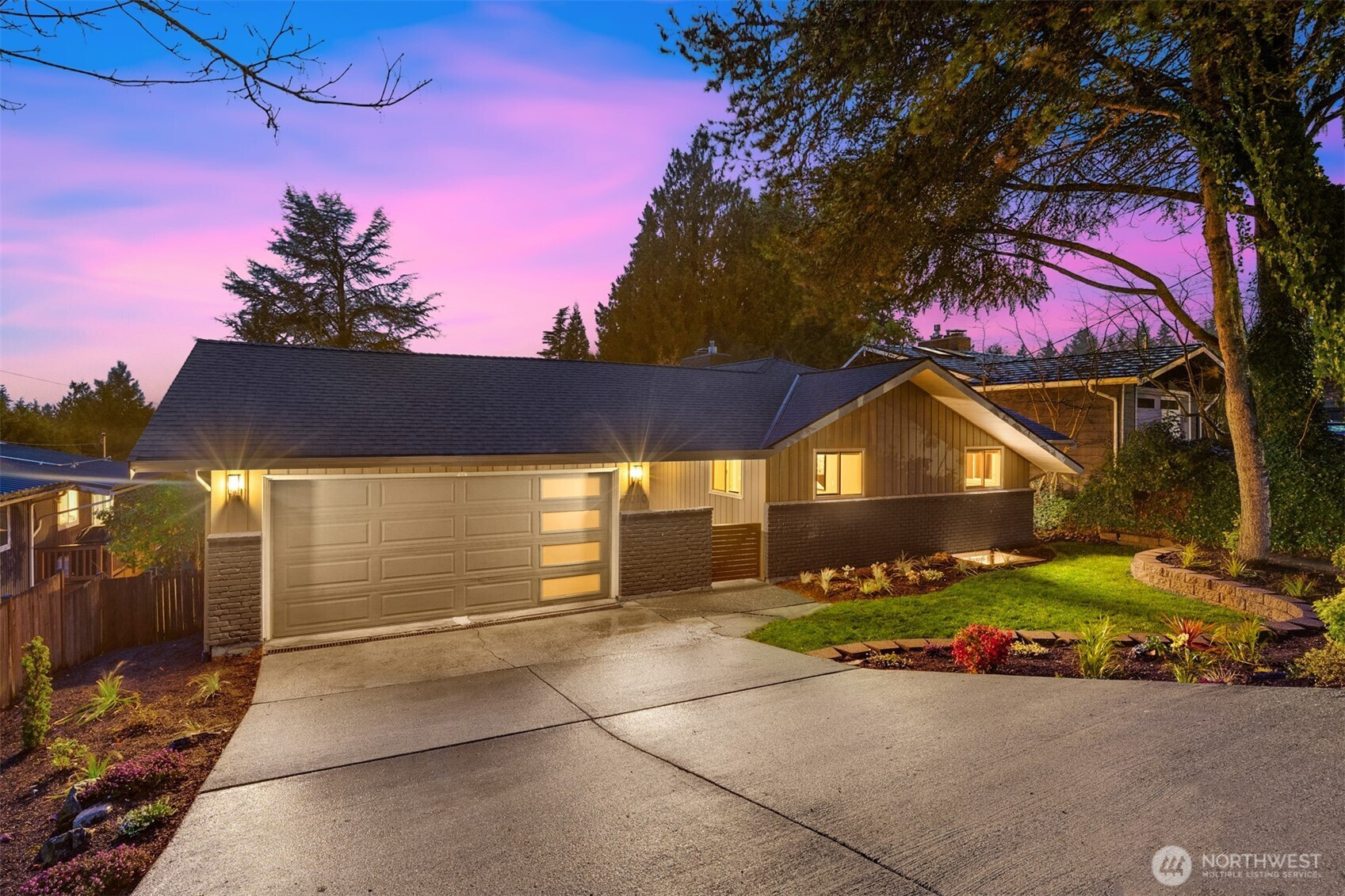 7010 NE 153rd Place, Kenmore, WA 98028