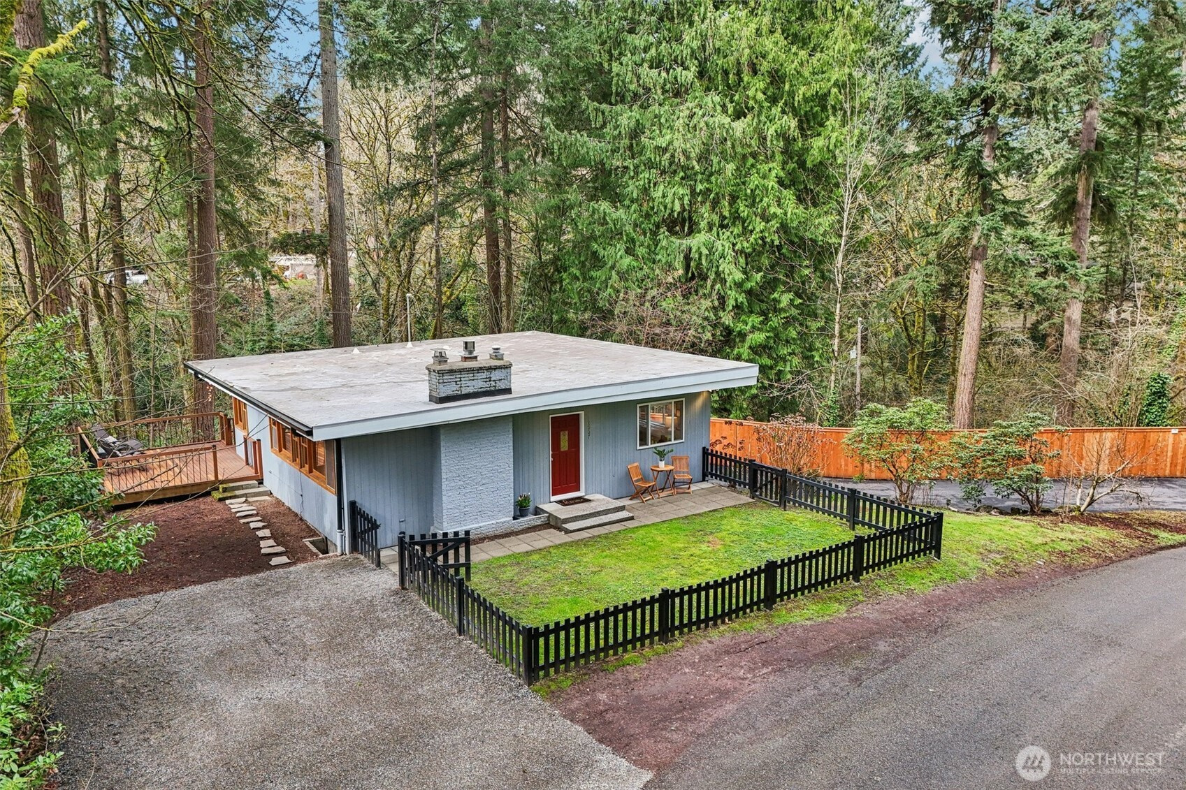 18007 49th Place NE, Lake Forest Park, WA 98155