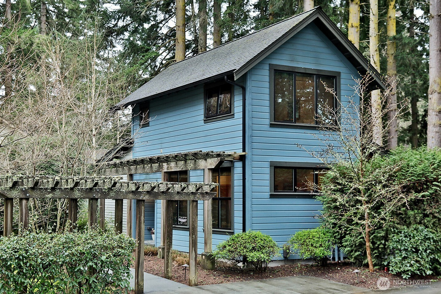 313 Edgecliff Drive, Langley, WA 98260