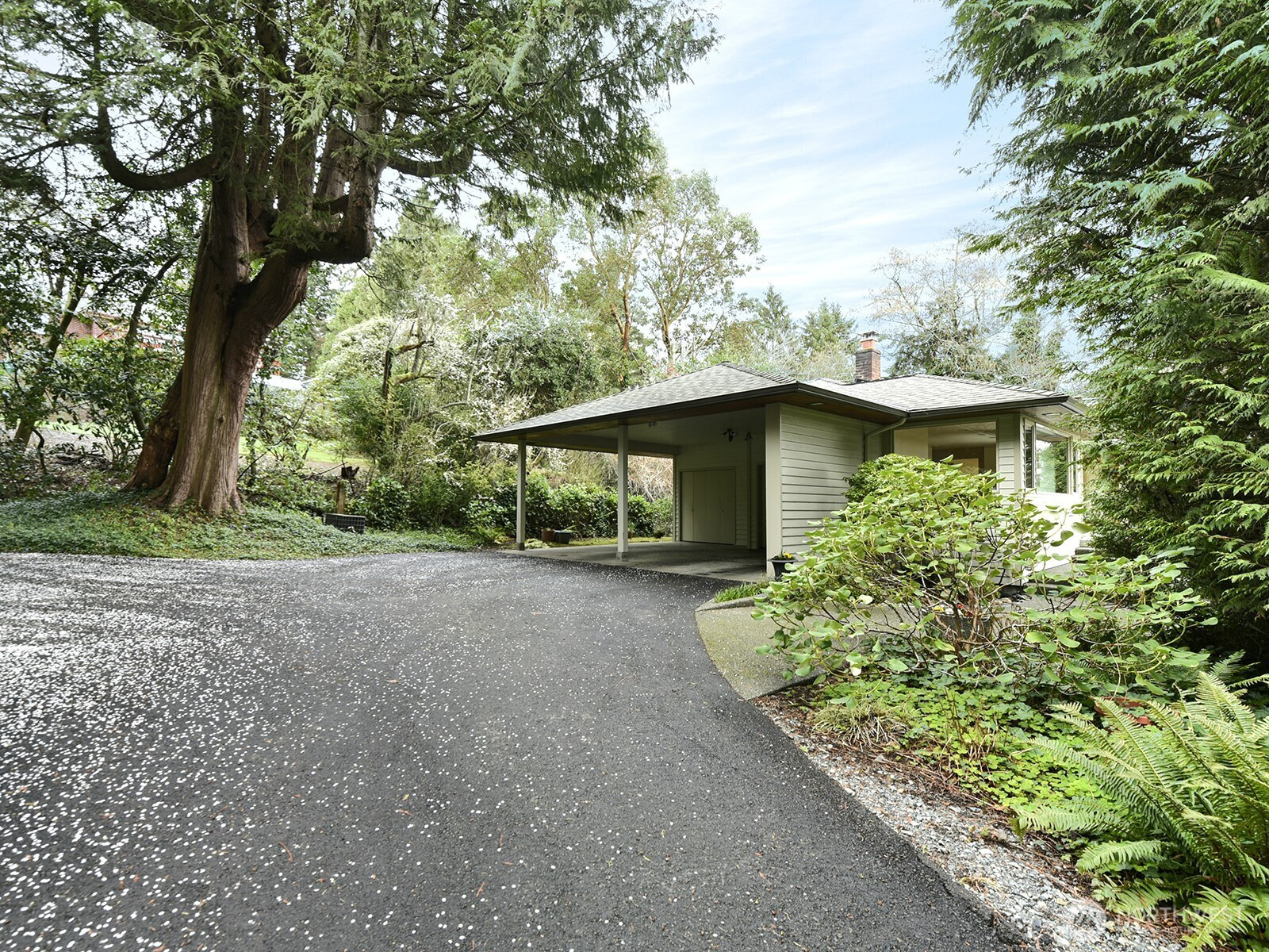 17020 16th Avenue SW, Normandy Park, WA 98166